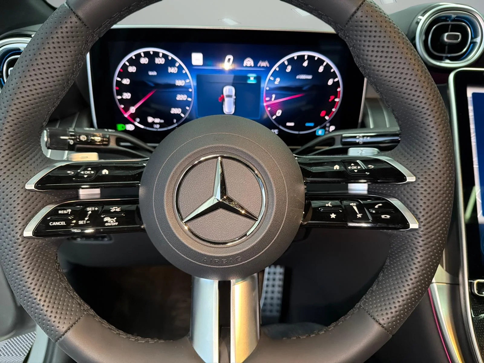 New 2026 White Mercedes-Benz 300 4matic Suv image 29
