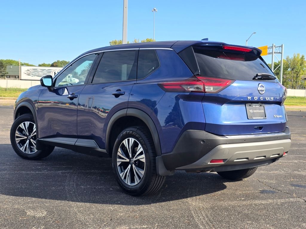 2021 Nissan Rogue SV - Photo 11