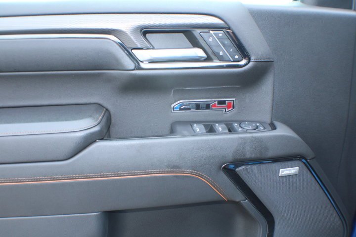 Used 2023 Dynamic Blue Metallic GMC AT4 image 7