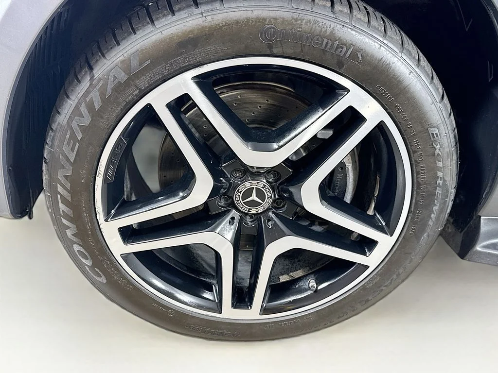 Used 2018 Gray Mercedes-Benz GLS 550 image 40