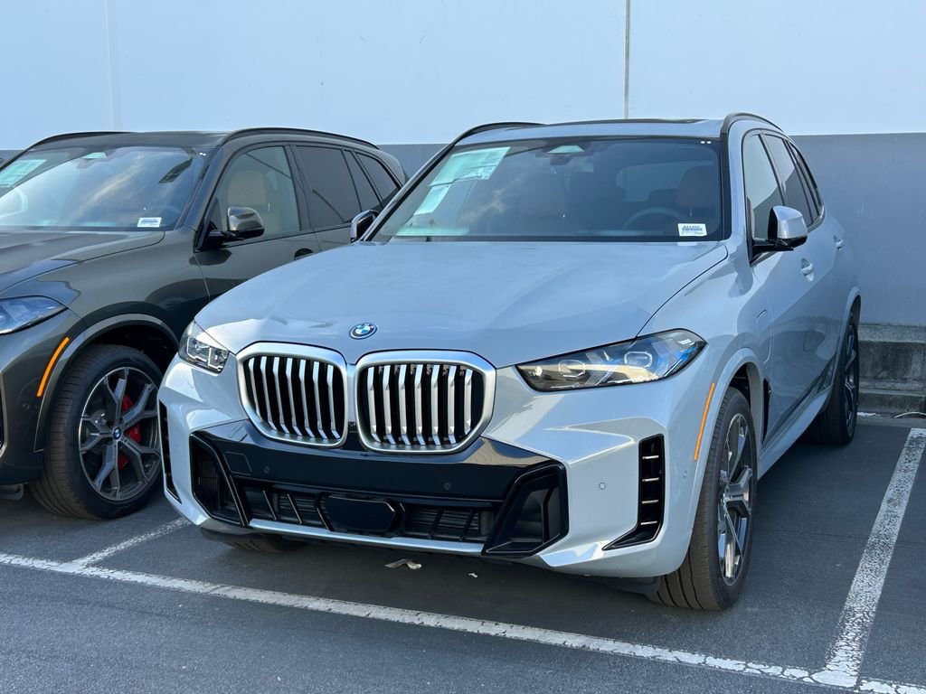 New 2026 Brooklyn Grey Metallic BMW xDrive50e image 2