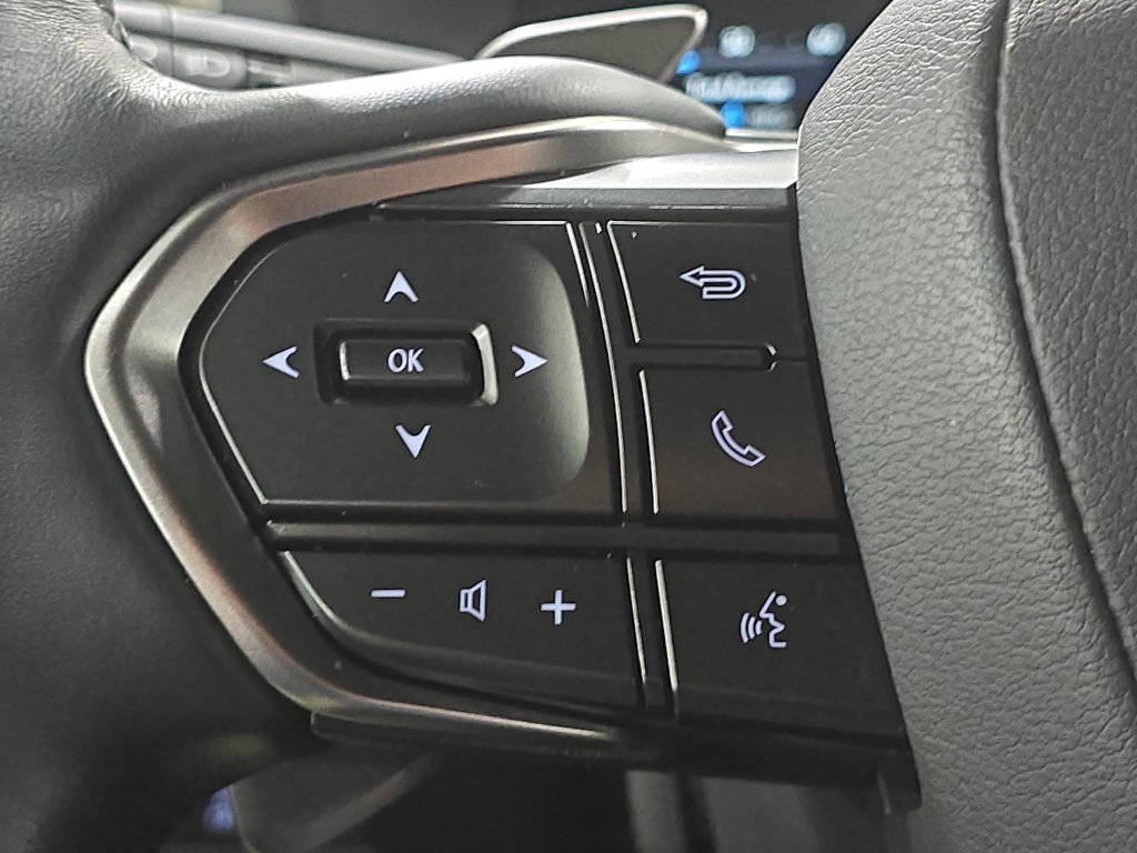Used 2025 White Pearl Lexus 550 Premium+ image 11