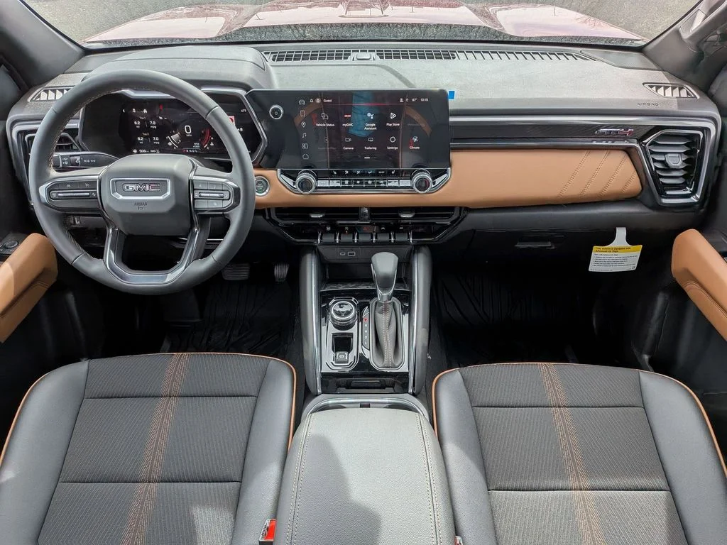 2026 GMC Canyon AT4 - Photo 17