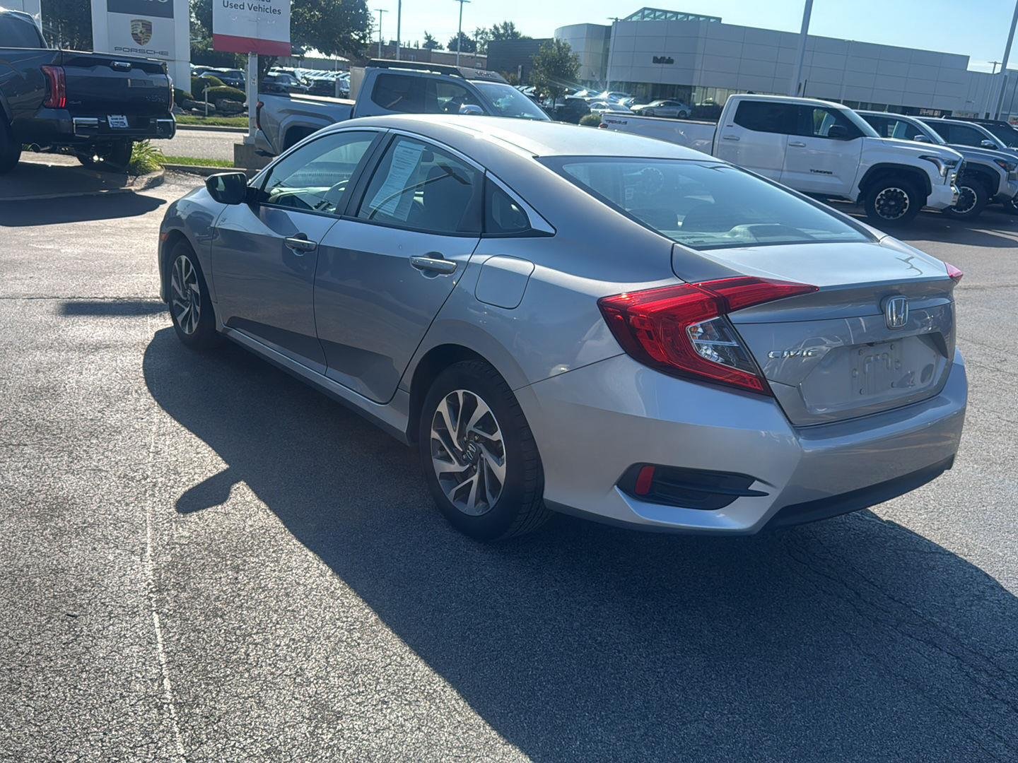 Used 2016 Lunar Silver Metallic Honda EX image 4