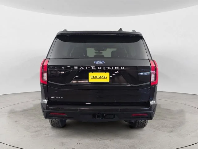 Used 2025 Black Metallic Ford Active image 4