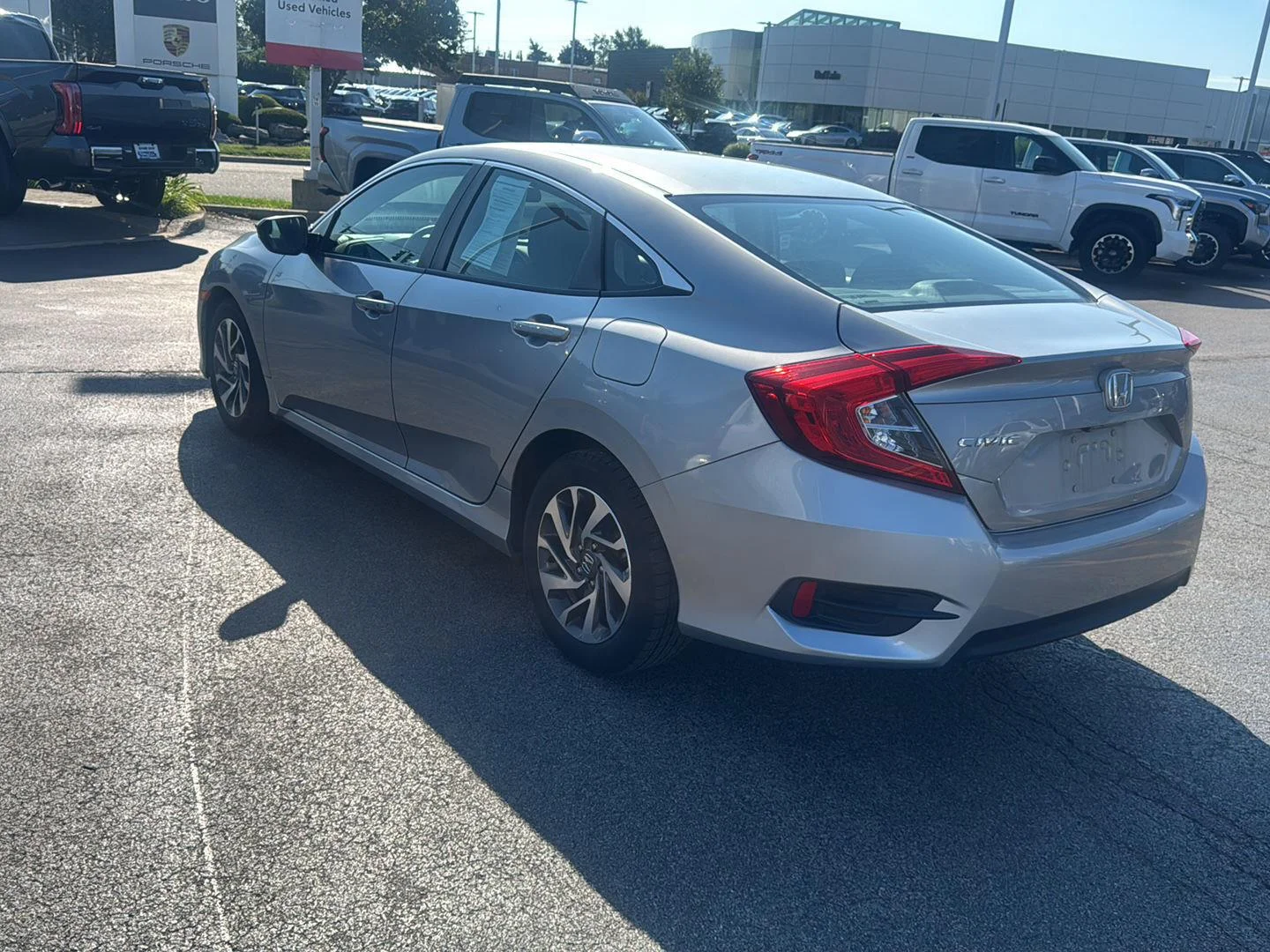 Used 2016 Lunar Silver Metallic Honda EX image 4