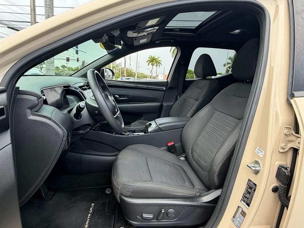 Used 2022 Beige Hyundai SEL image 9