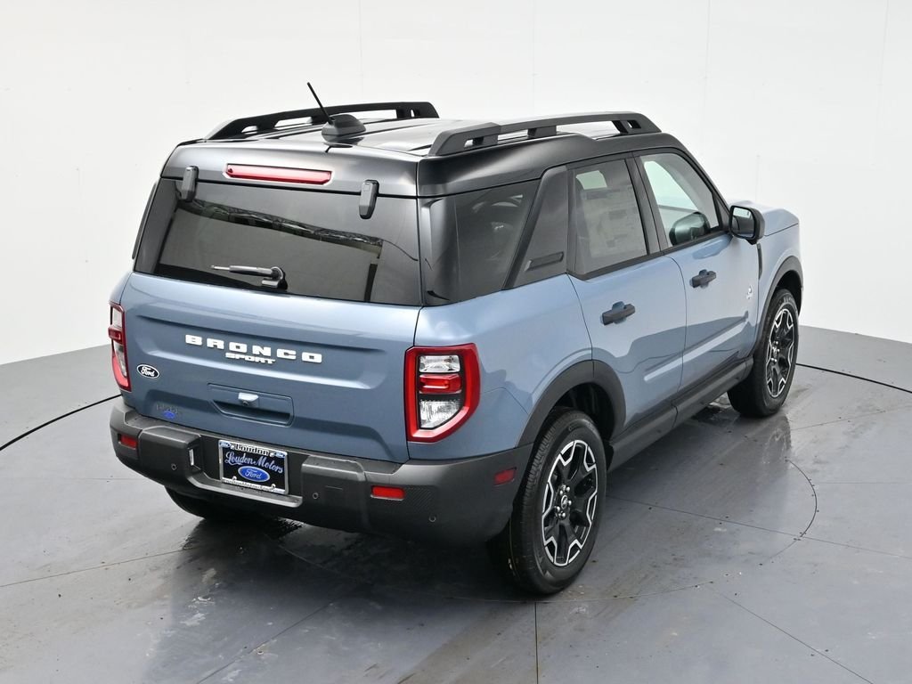 New 2026 Azure Gray Metallic Tri-Coat Ford Outer Banks® image 38
