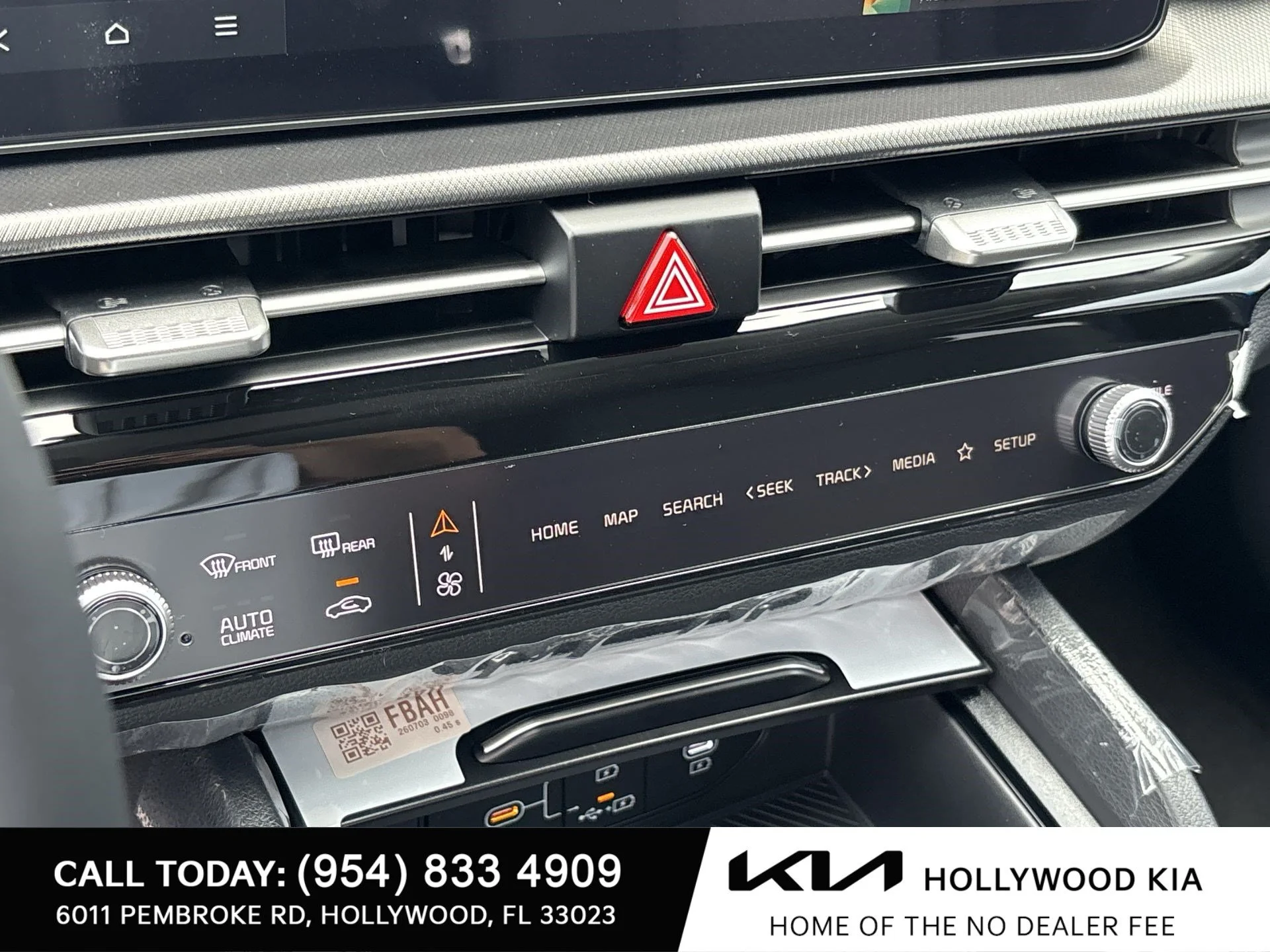 New 2027 Gravity Gray Kia S image 18