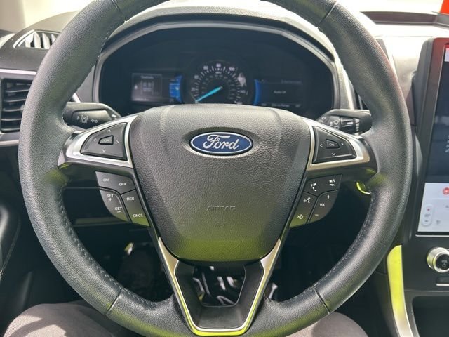 Used 2024 White Ford SEL image 23