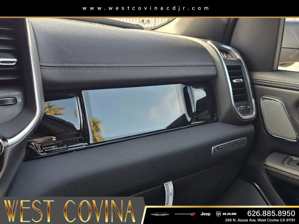 New 2026 Diamond Black Crystal Pearl-Coat Exterior Paint RAM Laramie image 24