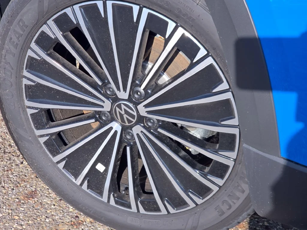 New 2026 Cornflower Blue Volkswagen 1.5T SE image 8