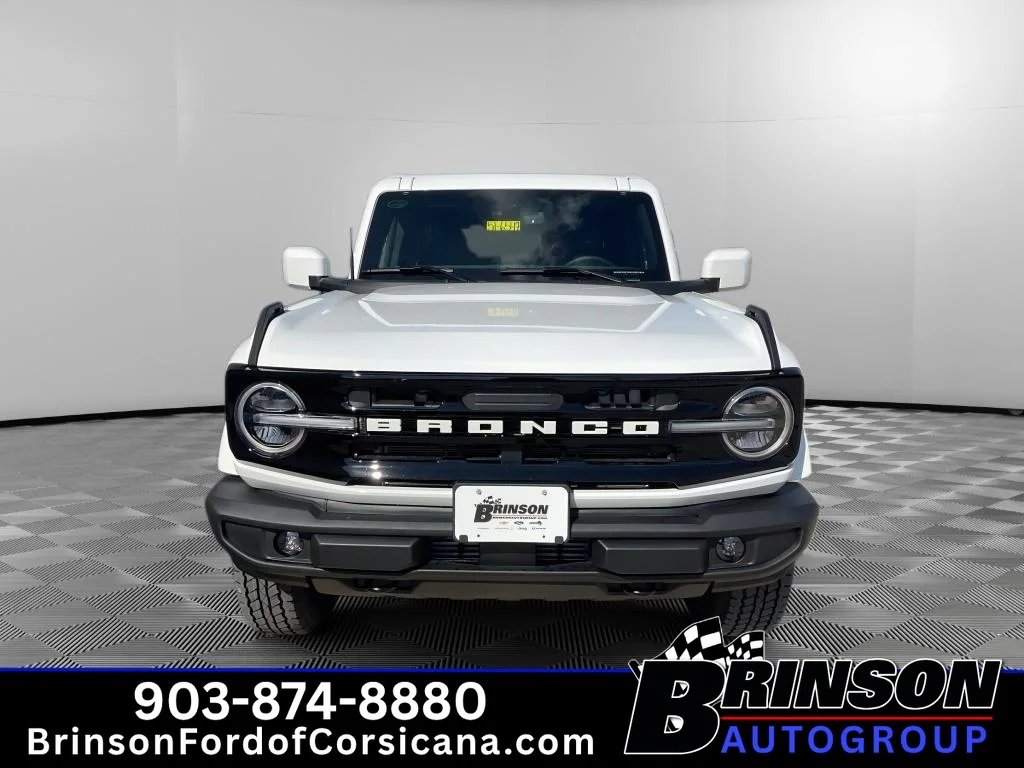 New 2026 White Ford Outer Banks image 2