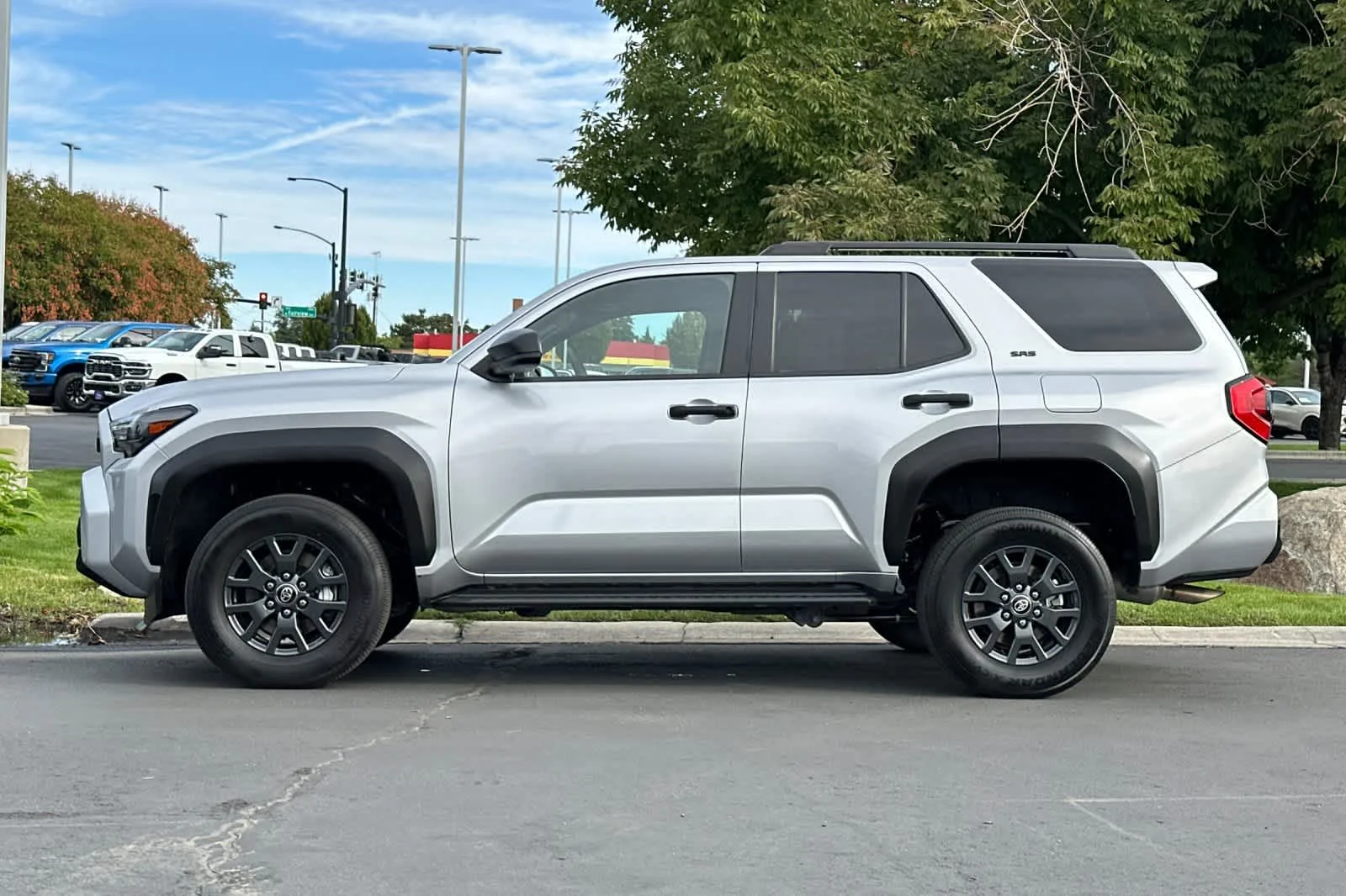 Certified Used 2025 CUTTING EDGE Toyota SR5 image 5