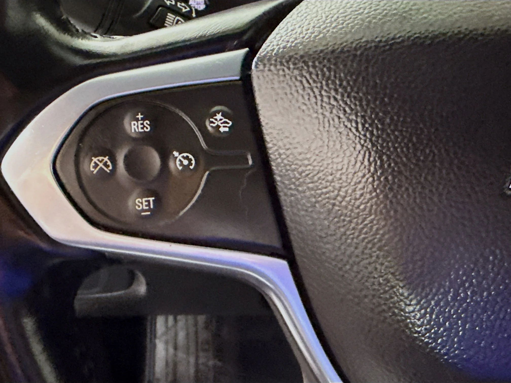 Used 2022 Mosaic Black Metallic Chevrolet RS image 10