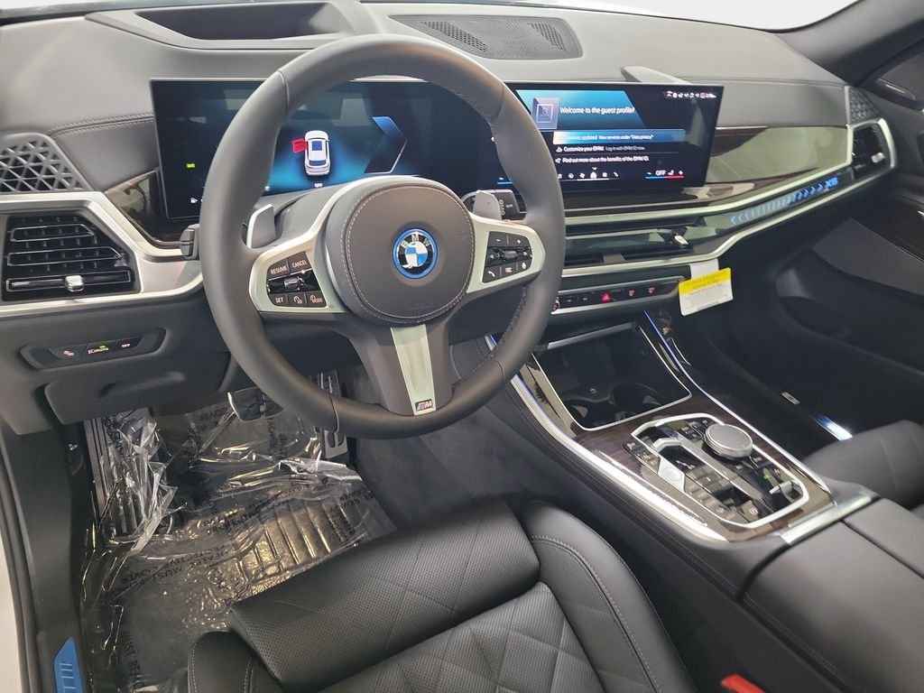 New 2026 Mineral White Metallic BMW xDrive50e image 13
