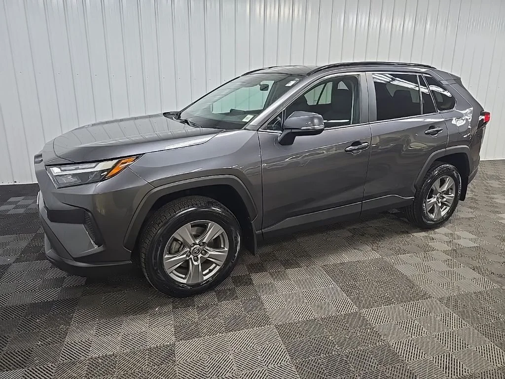 Used 2022 Gray Toyota XLE image 6