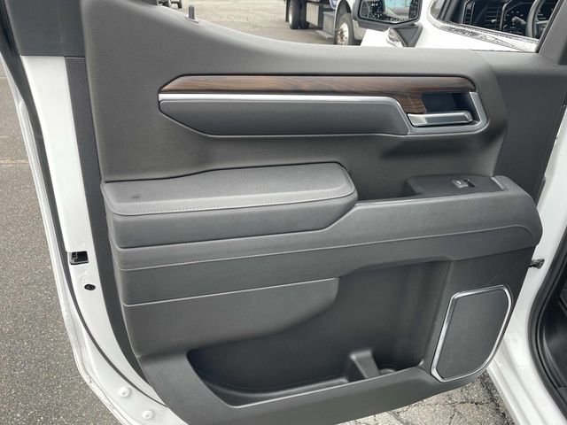 Certified Used 2025 Summit White GMC SLT image 17