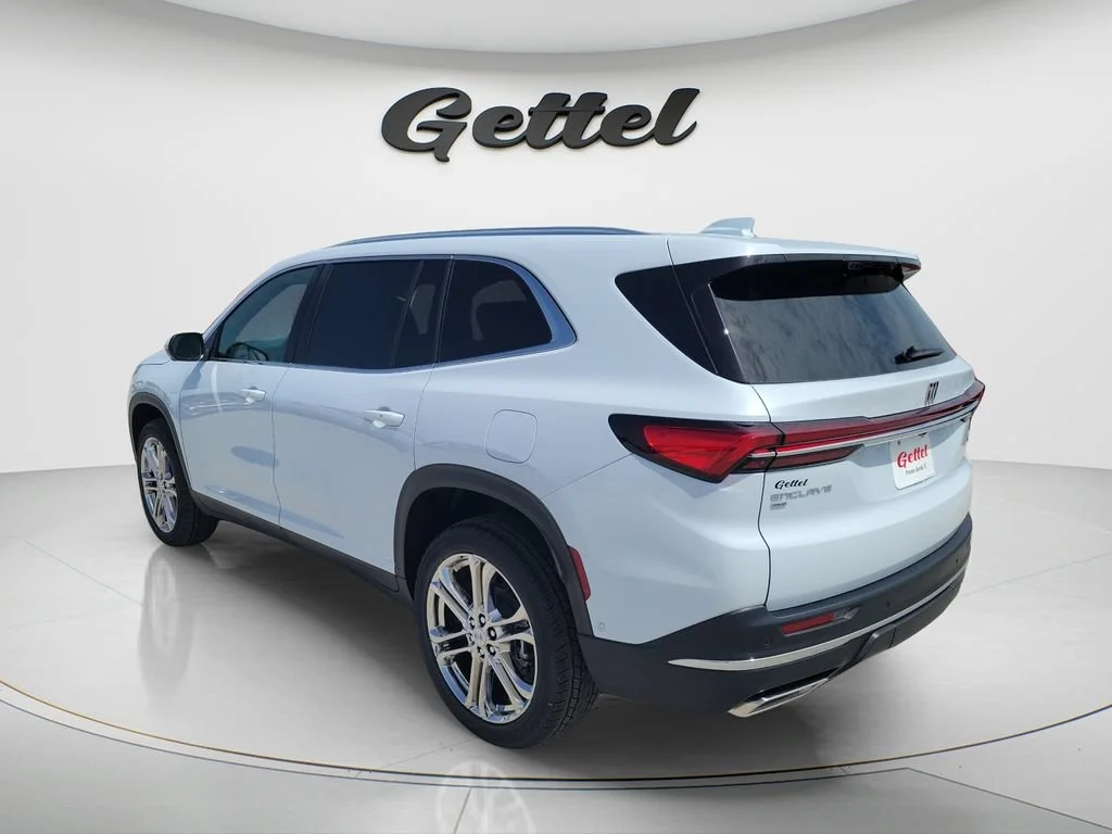 New 2026 Iridescent White Tricoat Buick Preferred image 7