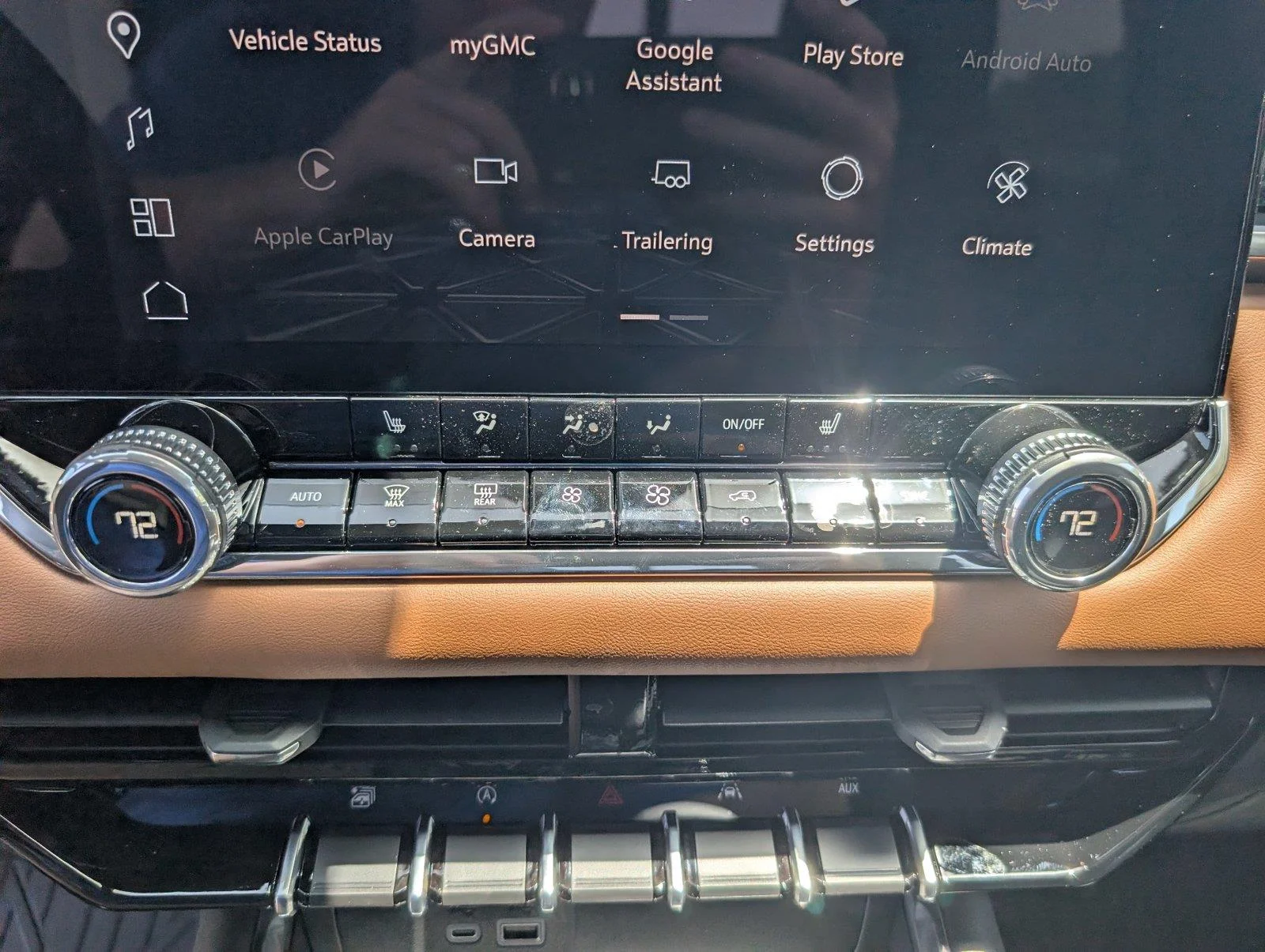 New 2026 Sterling Metallic GMC AT4 image 19