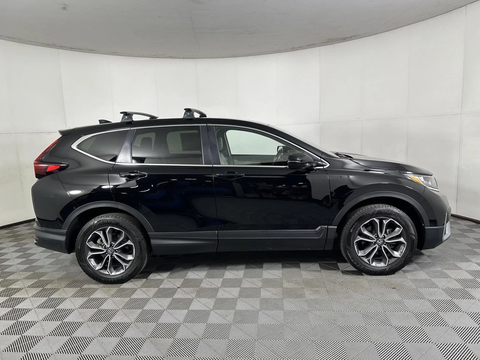 Used 2022 Crystal Black Pearl Honda EX-L image 14