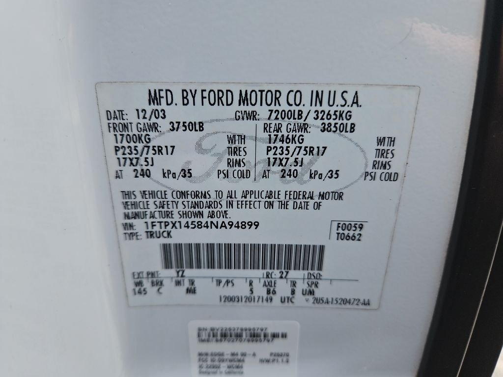 Used 2004  Ford  image 27