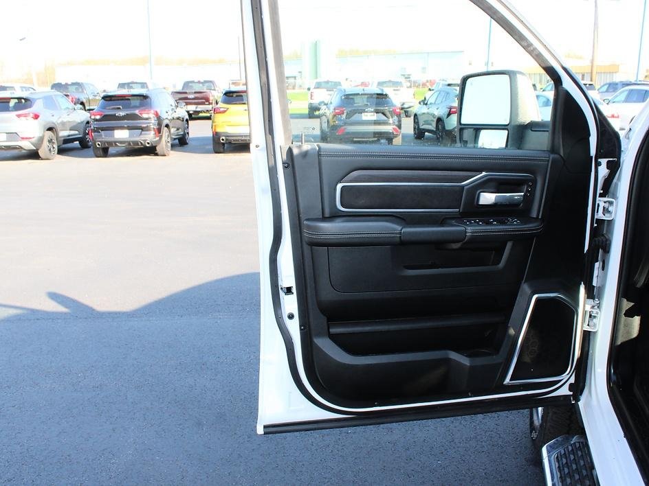 Used 2025 White Ram Laramie image 21