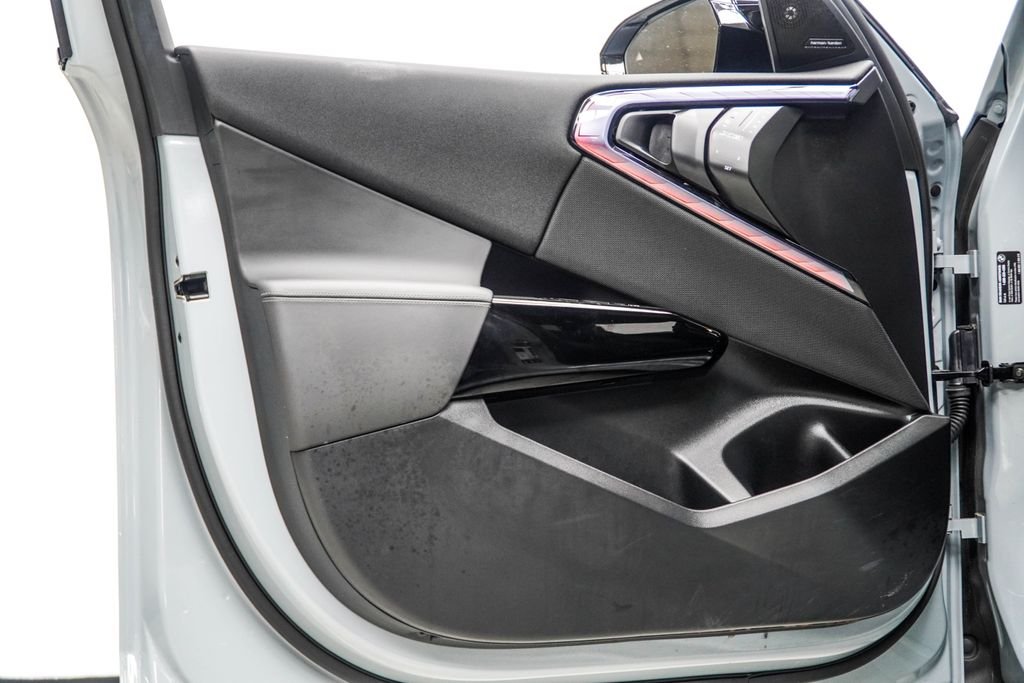 Used 2025 Gray BMW M50 xDrive image 32