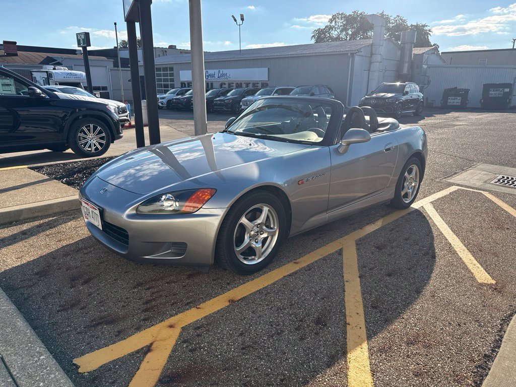 Used 2001 Silver Honda Base image 1