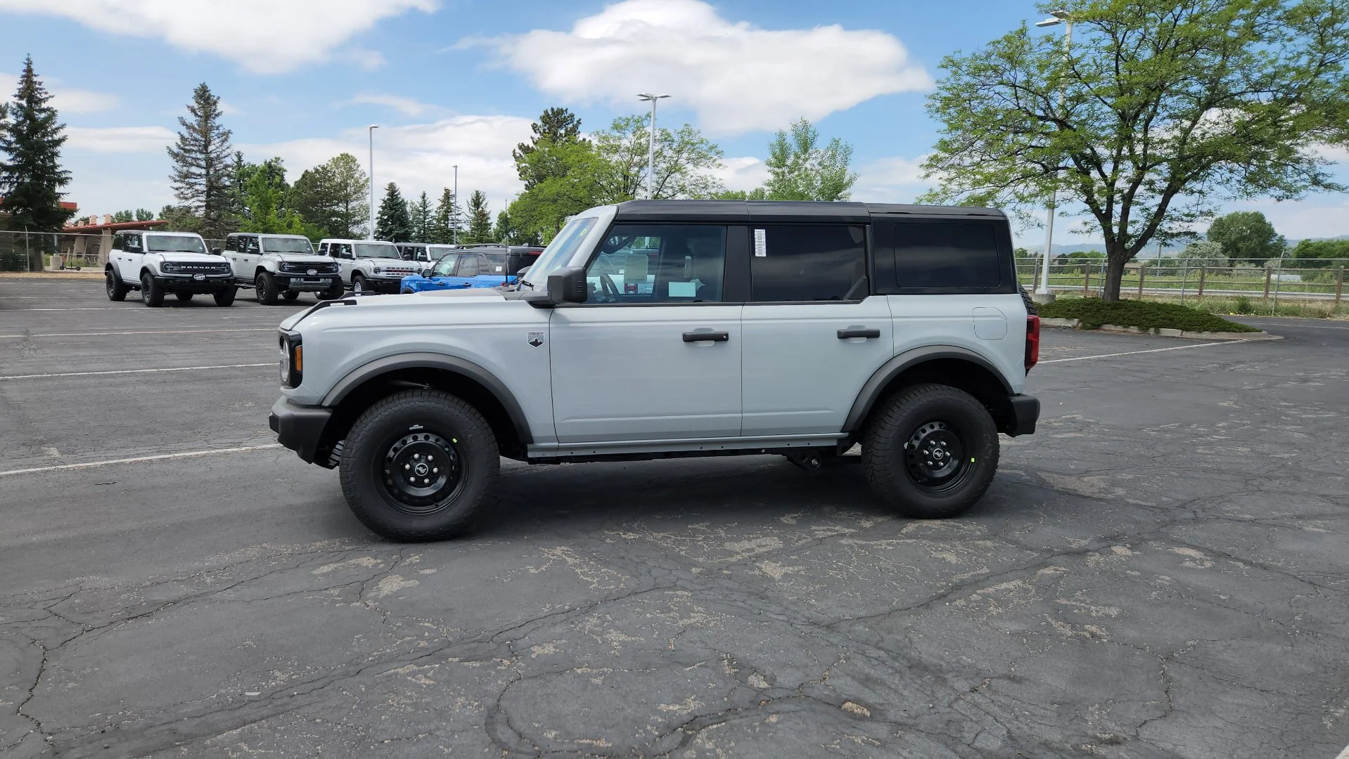 New 2026 Avalanche Gray Ford Big Bend image 3