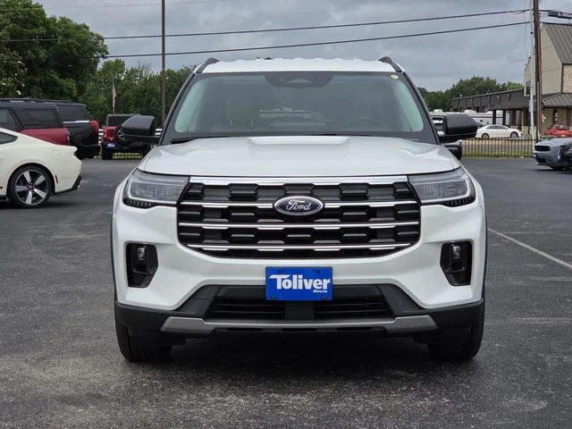 New 2026 Star White Metallic Tri-Coat Ford Active image 3