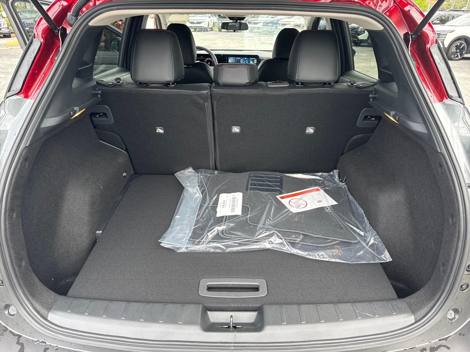 New 2026 Nissan Kicks SR 4D Sport Utility