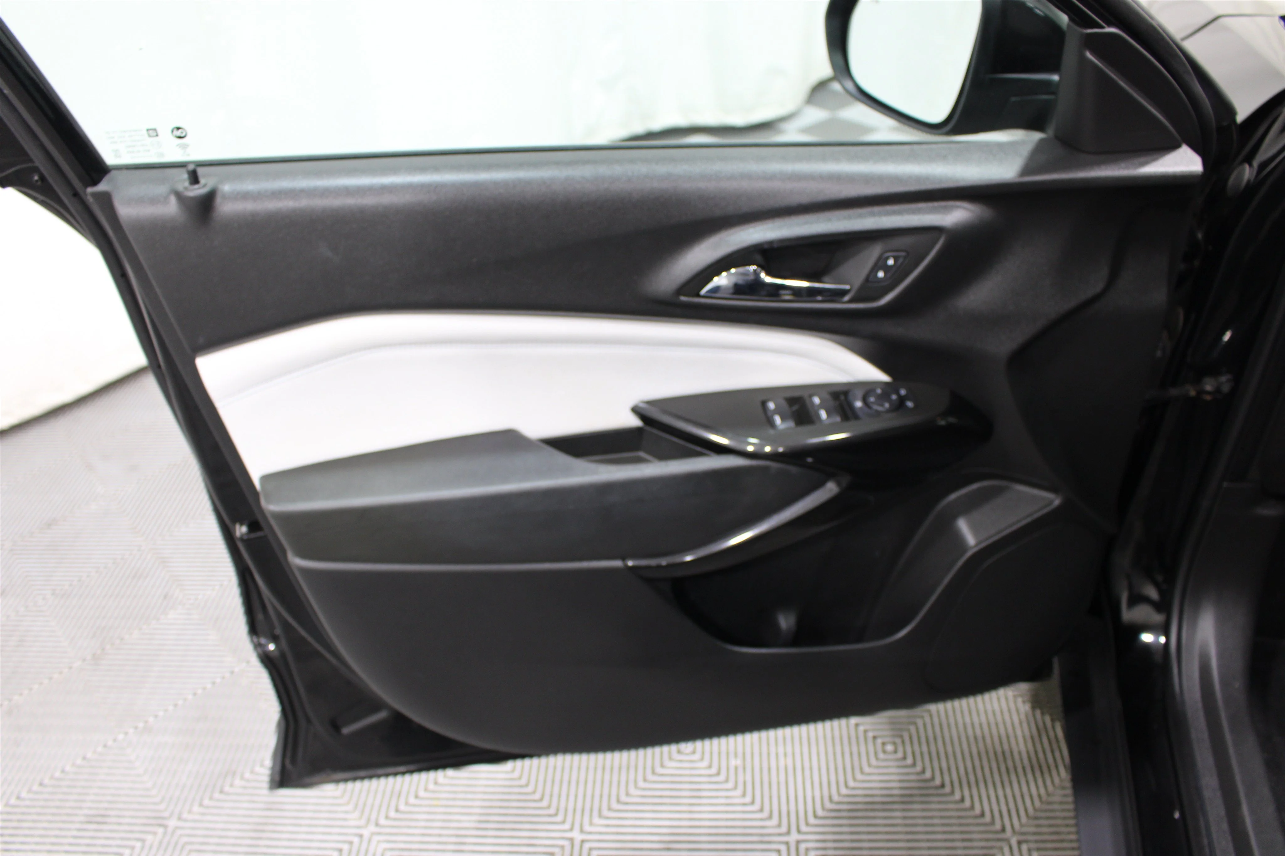 Used 2024 Mosaic Black Metallic Chevrolet LT image 6