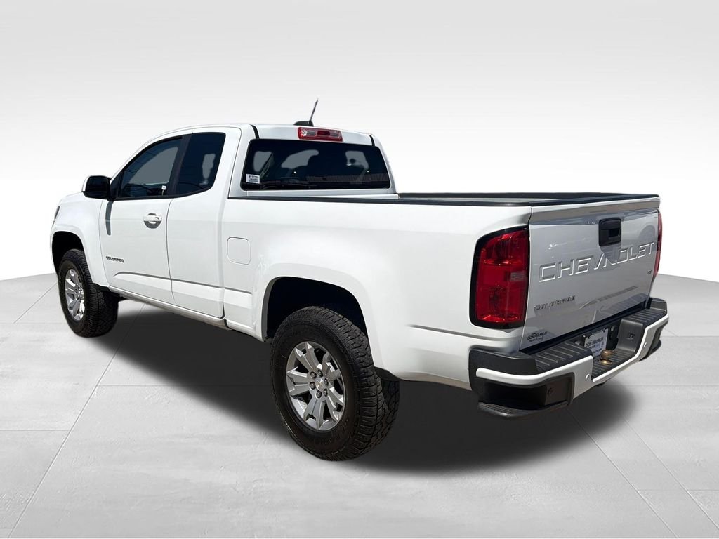 Used 2021 White Chevrolet LT image 3
