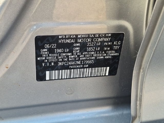 Used 2022 Gray Hyundai SE image 30