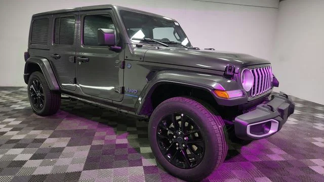 Used 2025 Gray Jeep Sahara 4xe image 2