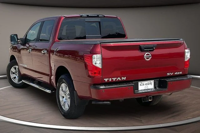 Used 2018 Red Nissan SV image 11