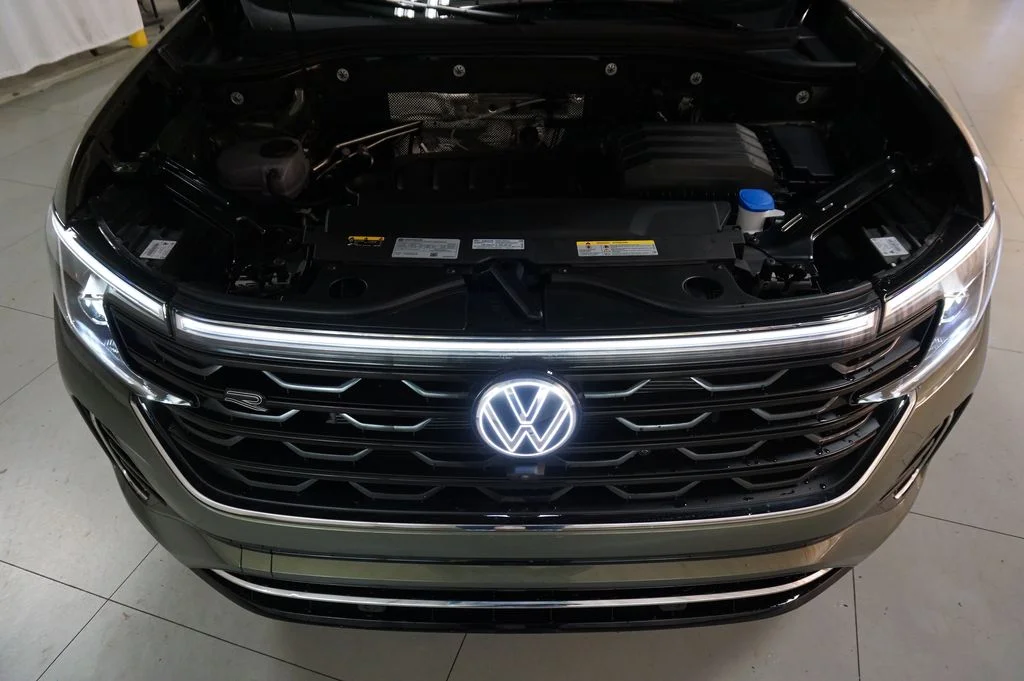 New 2026 Avocado Green Pearl Volkswagen SEL Premium R-Line image 36