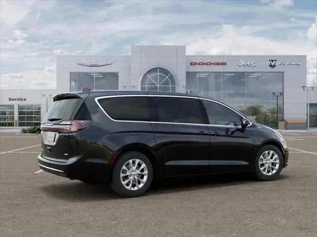 New 2026 Diamond Black Crystal Pearl-Coat Exterior Paint Chrysler Select image 83