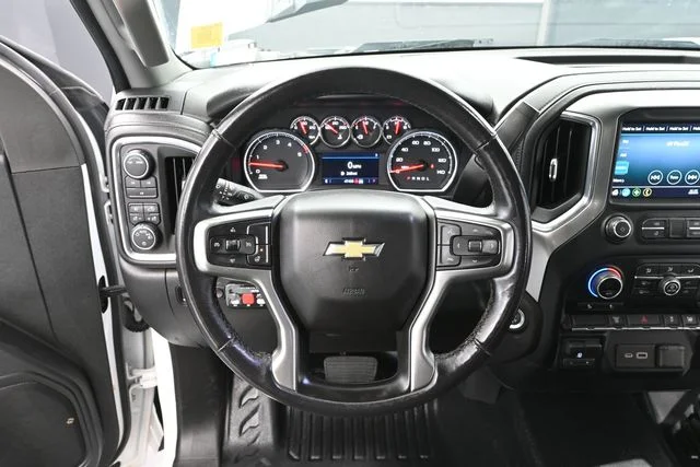 Used 2021 White Chevrolet LT image 20