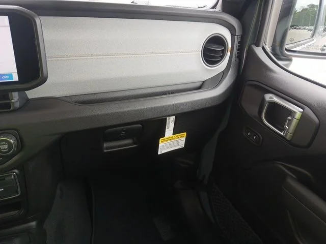 New 2026 Anvil Clearcoat Jeep Sport S image 31