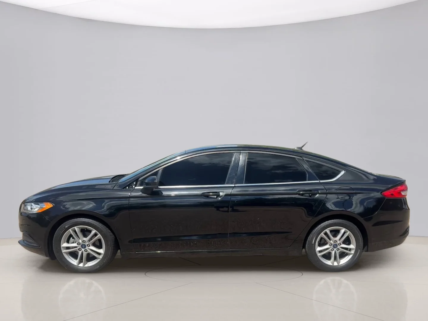 Used 2018 Black Ford SE image 8