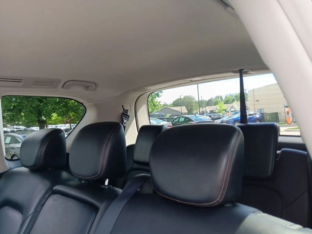Used 2018 Pearl White Nissan SV image 34