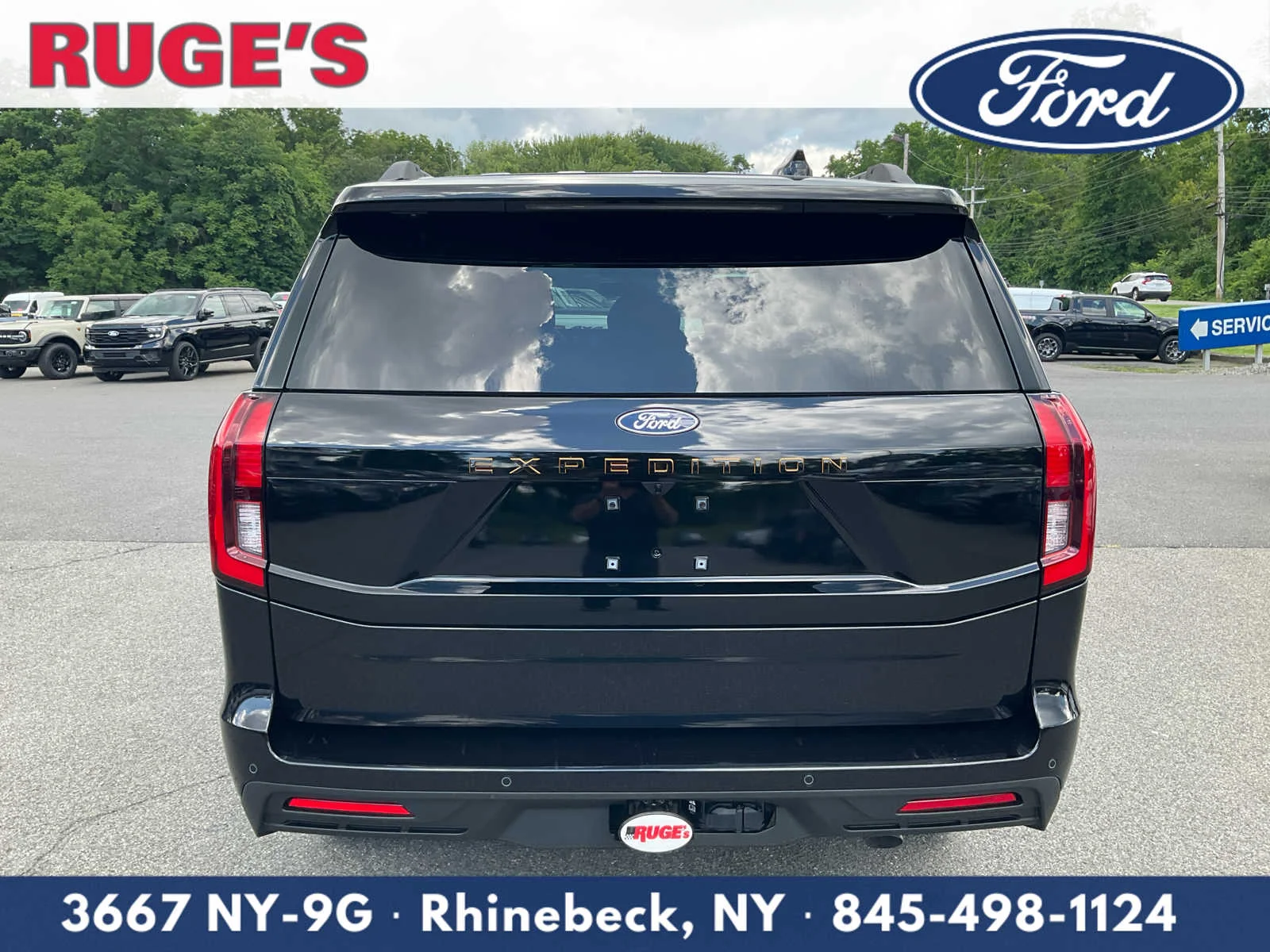 New 2027 Agate Black Metallic Ford Tremor image 4