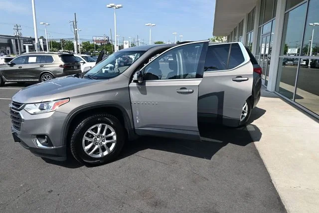 Used 2018 Gray Chevrolet LT image 37