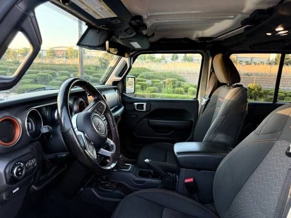 Used 2022 Beige Jeep Mojave image 6