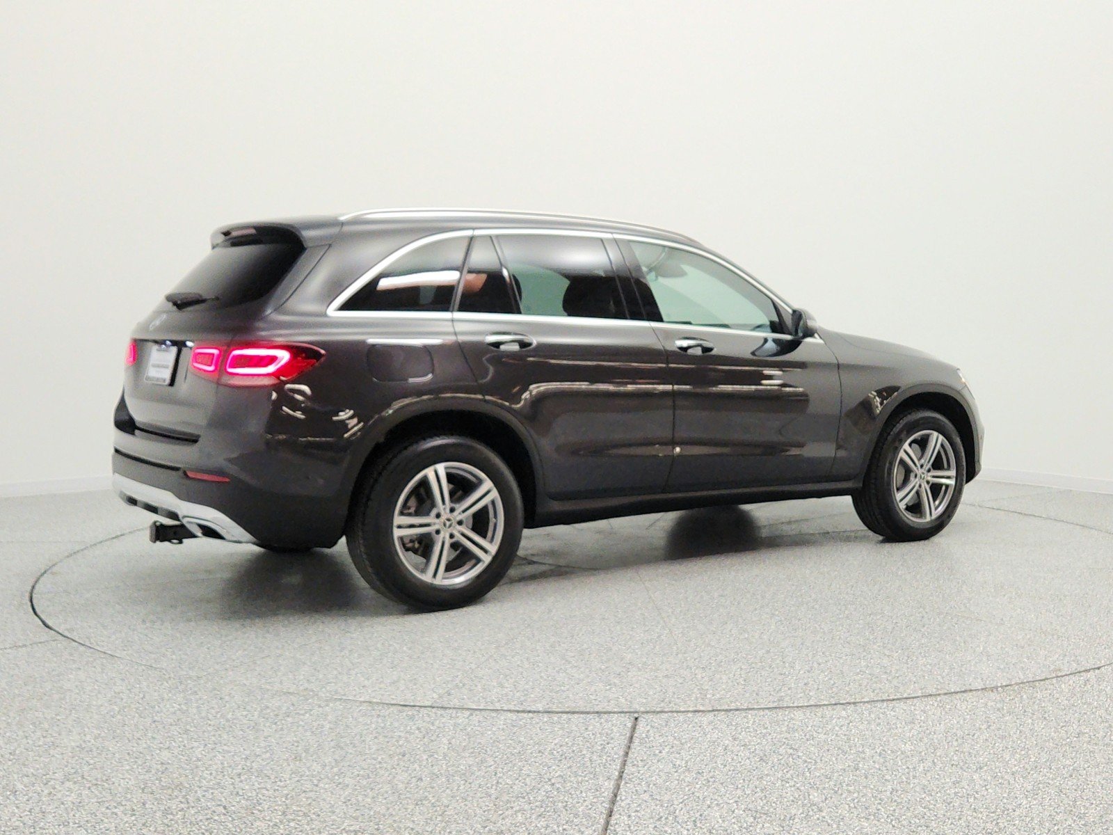 Used 2022 Graphite Grey Metallic Mercedes-Benz GLC 300 SUV image 5