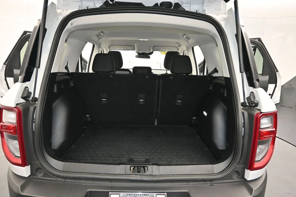 Certified Used 2024 Oxford White Ford Big Bend image 11