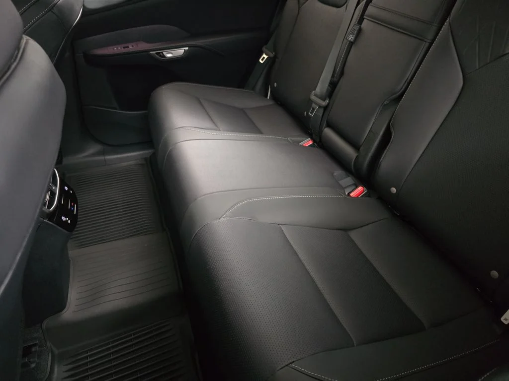 New 2026 Iridium Lexus PREMIUM PLUS image 14