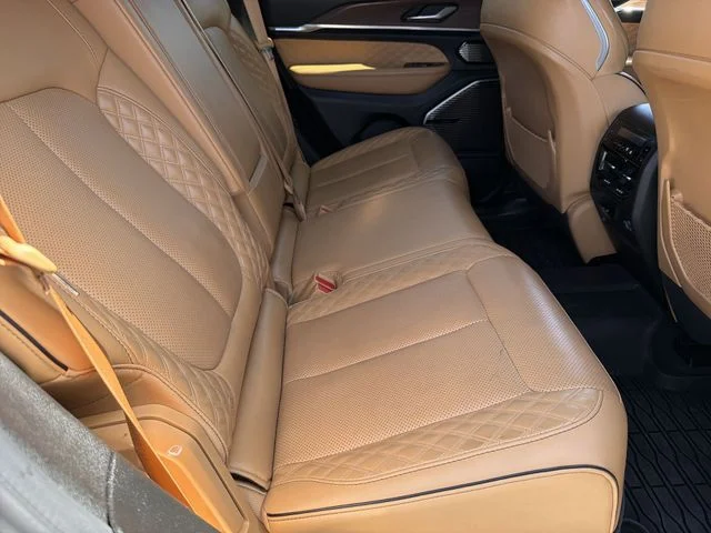 Used 2022 Black Jeep Summit image 38
